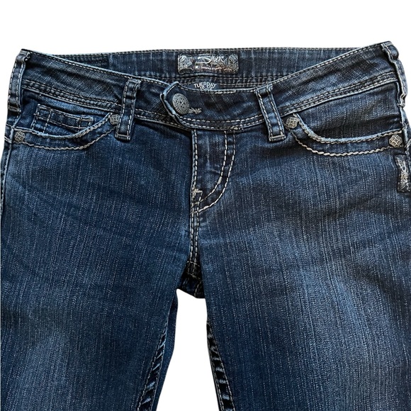 Womens Classic Silver Tuesday 16 1/2 Blue Jeans With White Stitching, 5 Pockets. - Picture 4 of 16